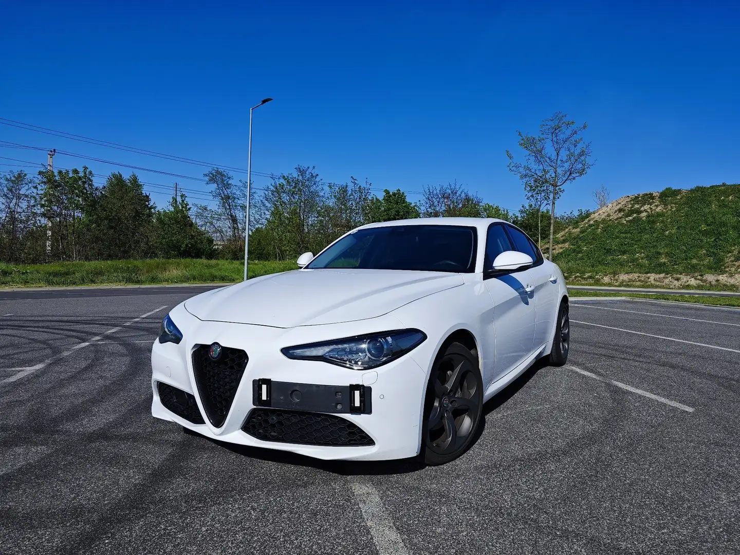 Alfa Romeo Giulia Super 2,2 150 AT RWD Bílá - 1