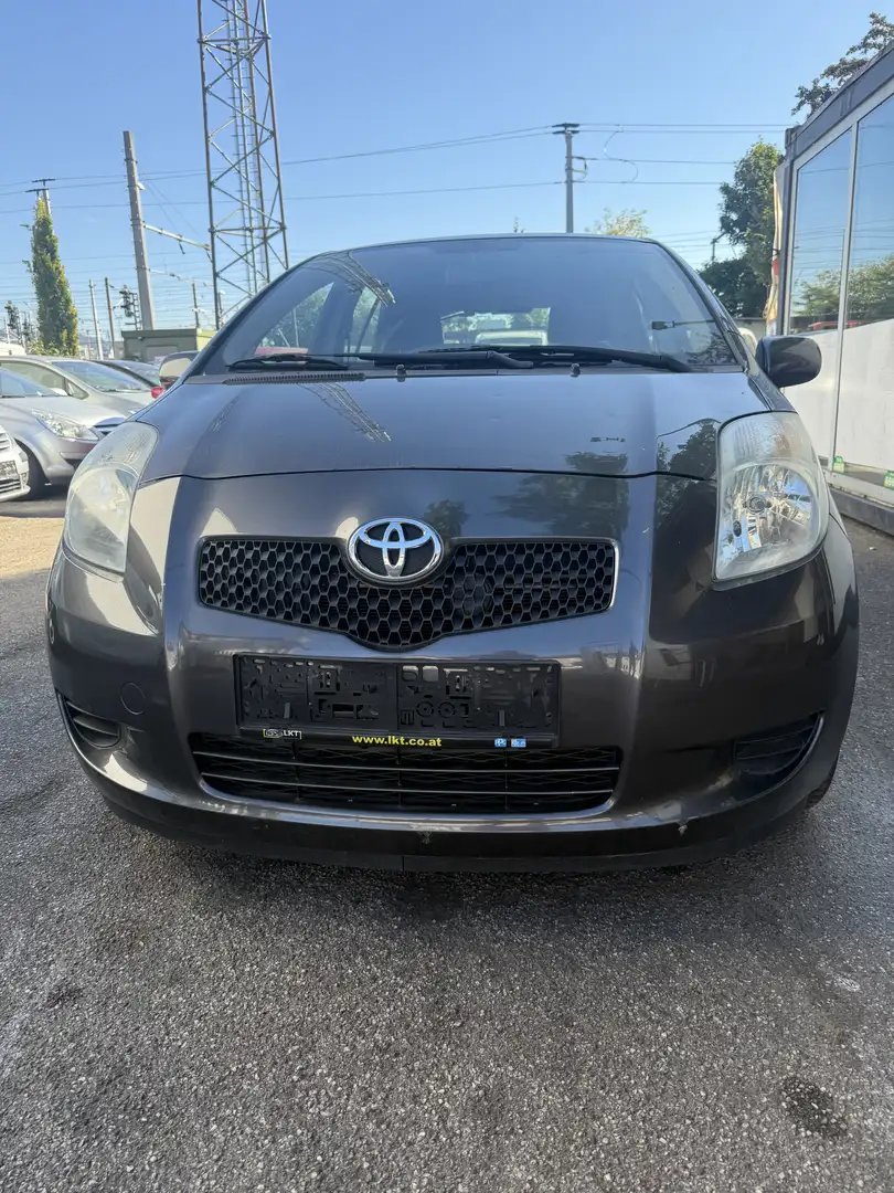 Toyota Yaris 1,3 VVT-i Linea Luna - 1