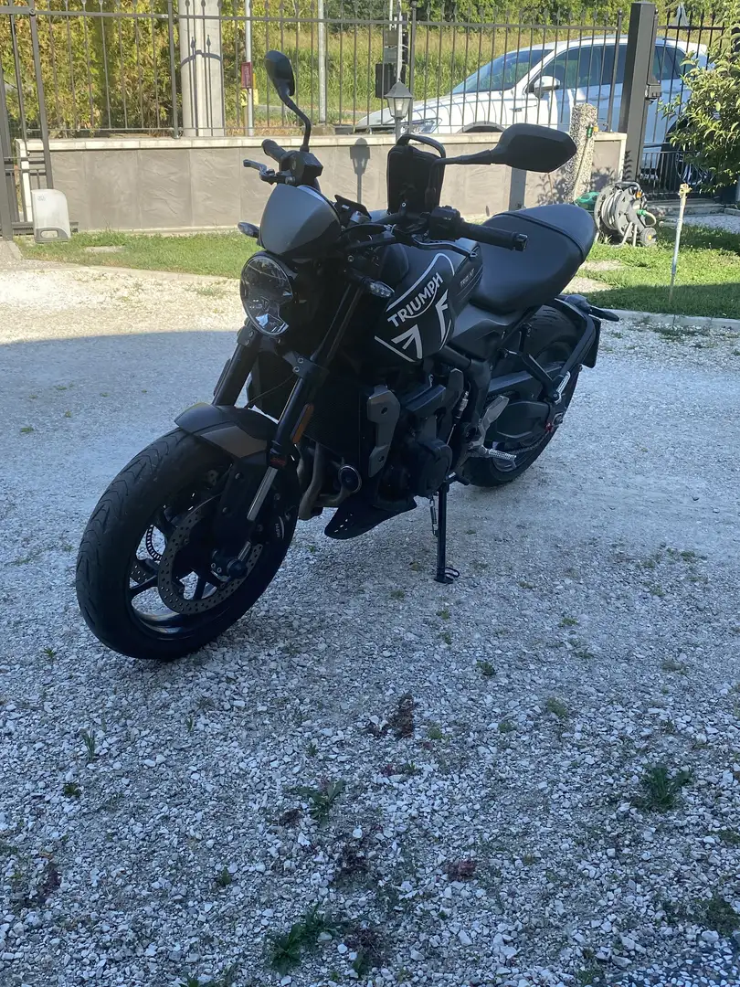 Triumph Trident 660 - 2