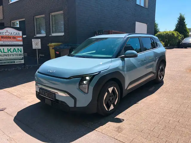 Kia EV3 150 kW Earth KAMERA LED
