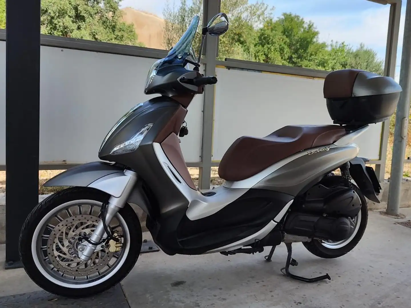 Piaggio Beverly 300 Beverly 300cc ie ABS ARS Gri - 1