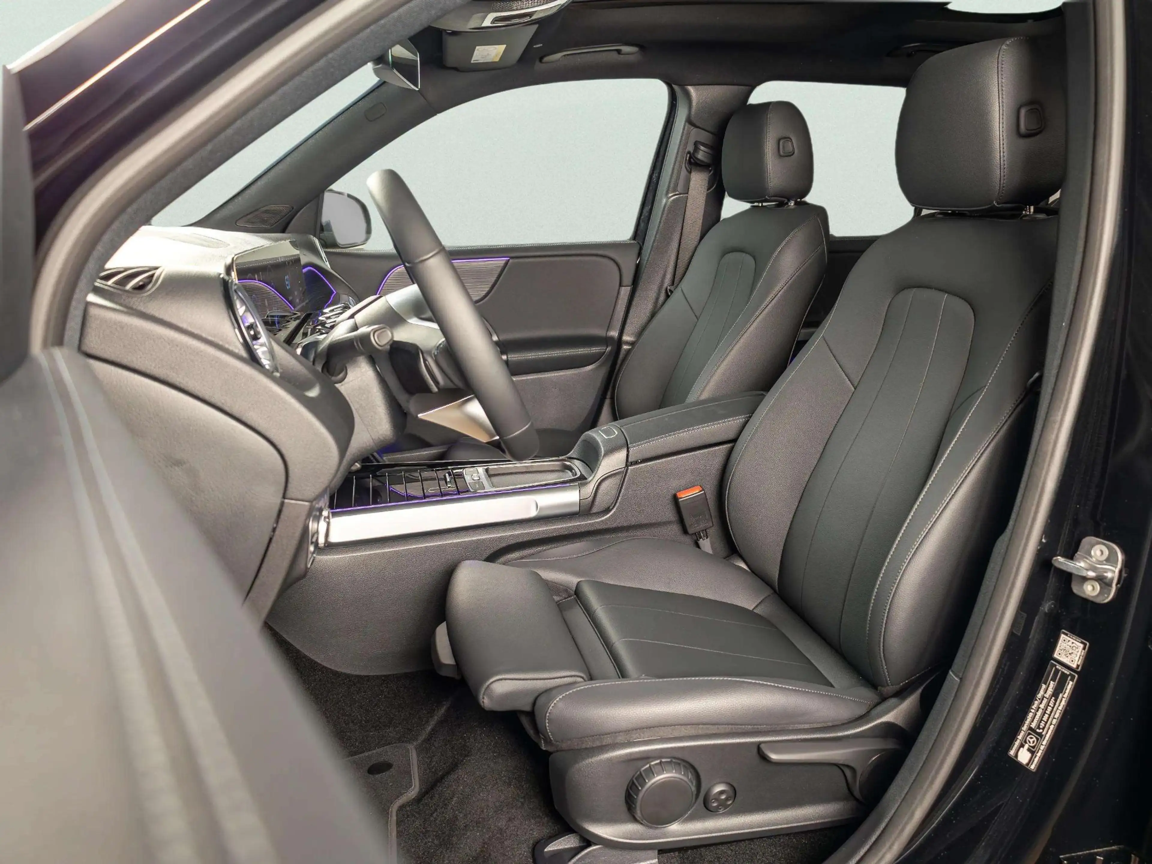 Mercedes-Benz EQB 250 250+ Business Solution Luxury 71 kWh — photo 9