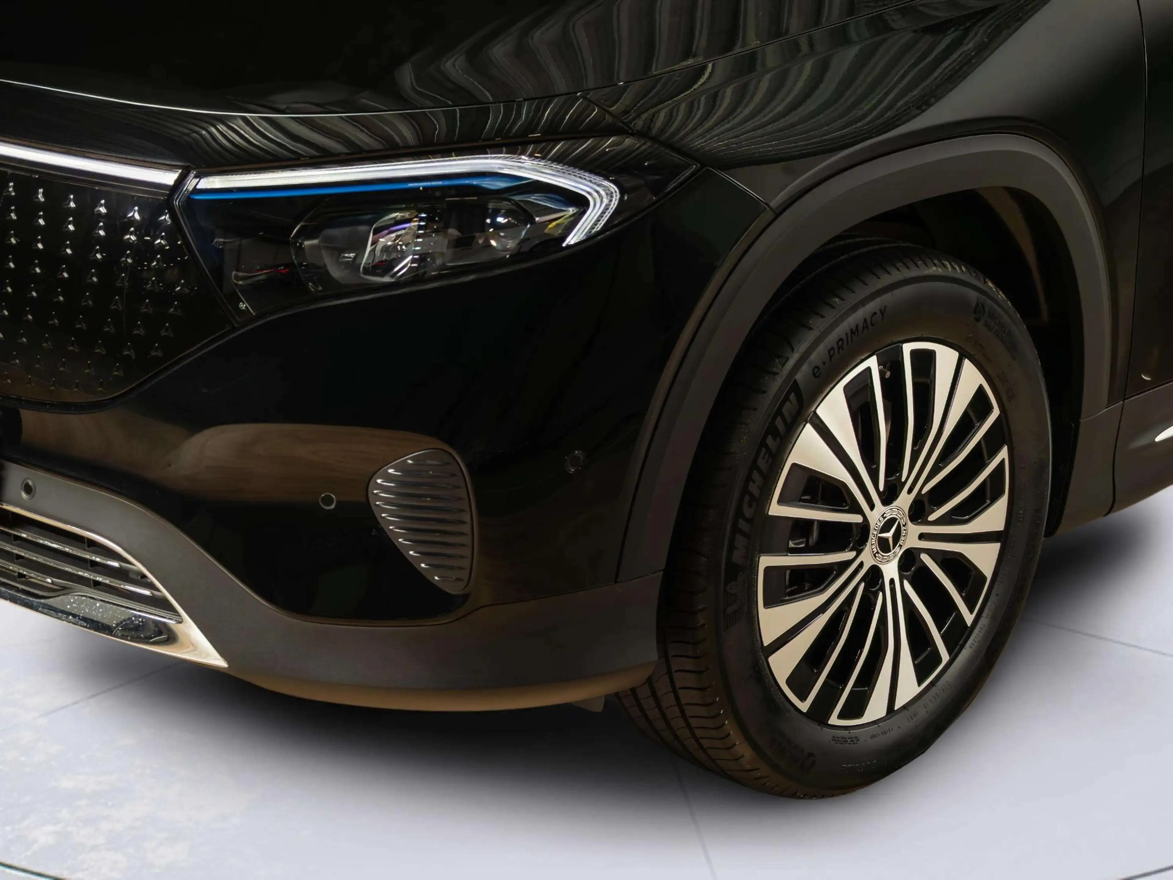 Mercedes-Benz EQB 250 250+ Business Solution Luxury 71 kWh — photo 6