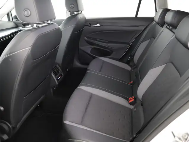 Volkswagen Golf view 9