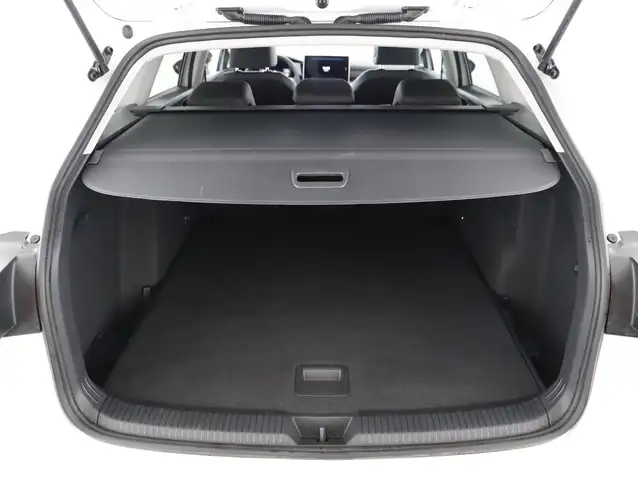 Volkswagen Golf view 7