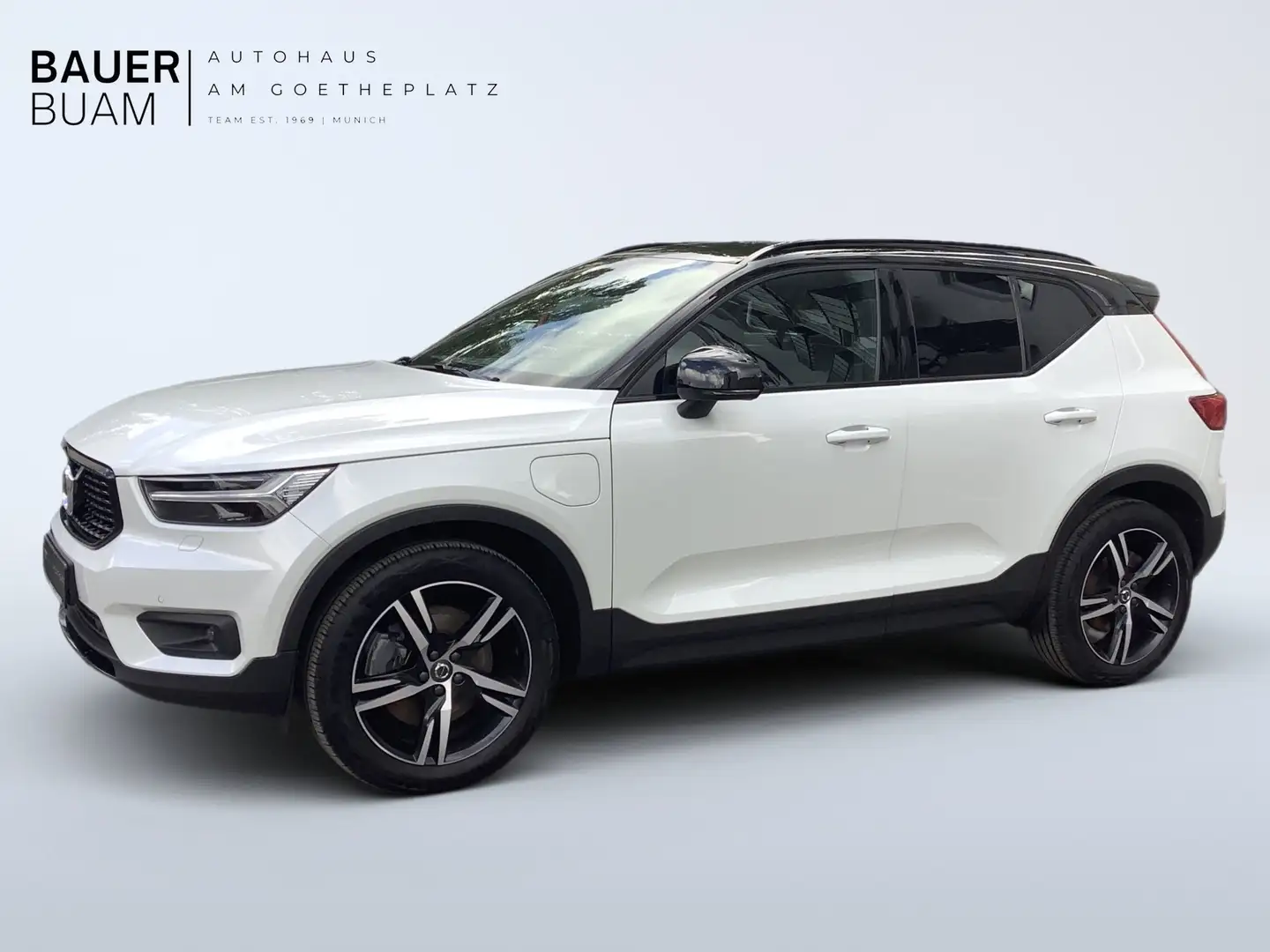Volvo XC40 R Design Plug-In Hybrid 2WD Blanc - 1