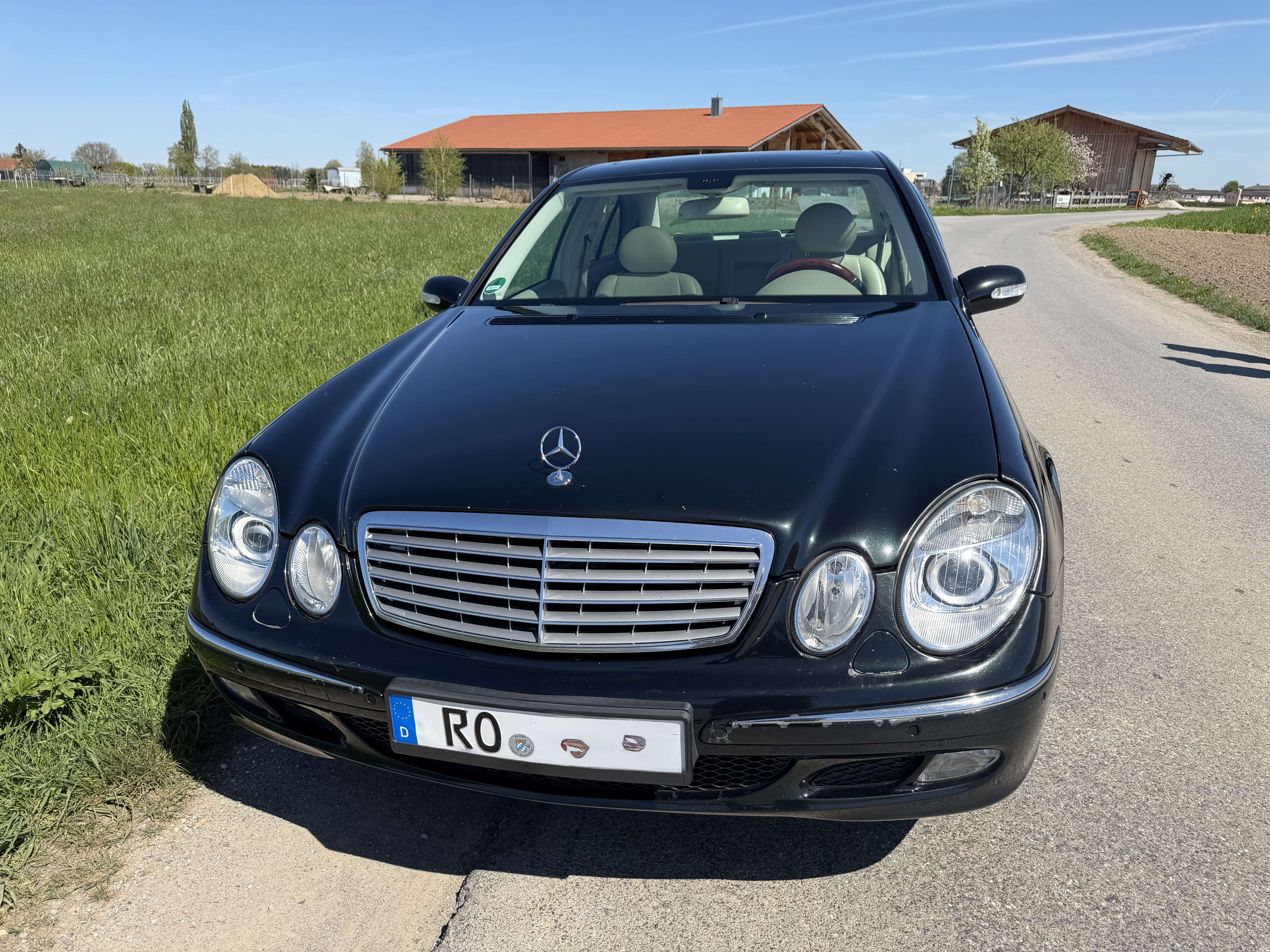 Second hand Mercedes Benz E-Class 320