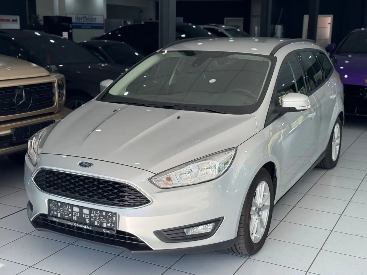 Ford Focus Turnier Business *AHK*WINTER*PARK-ASSIST* Silber - 1