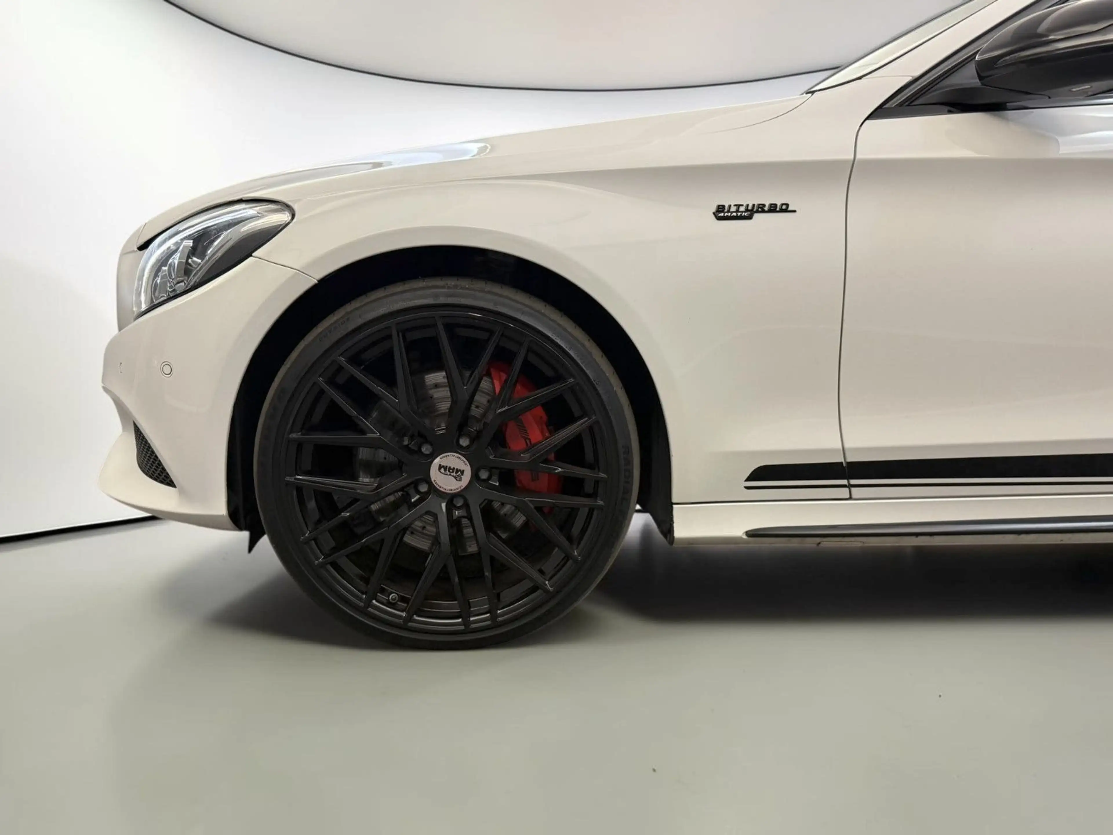 Mercedes-Benz C 400 4M*63er HECK*AIRM*KAM*NAVI*BURM*KEYLES*20Z — photo 4
