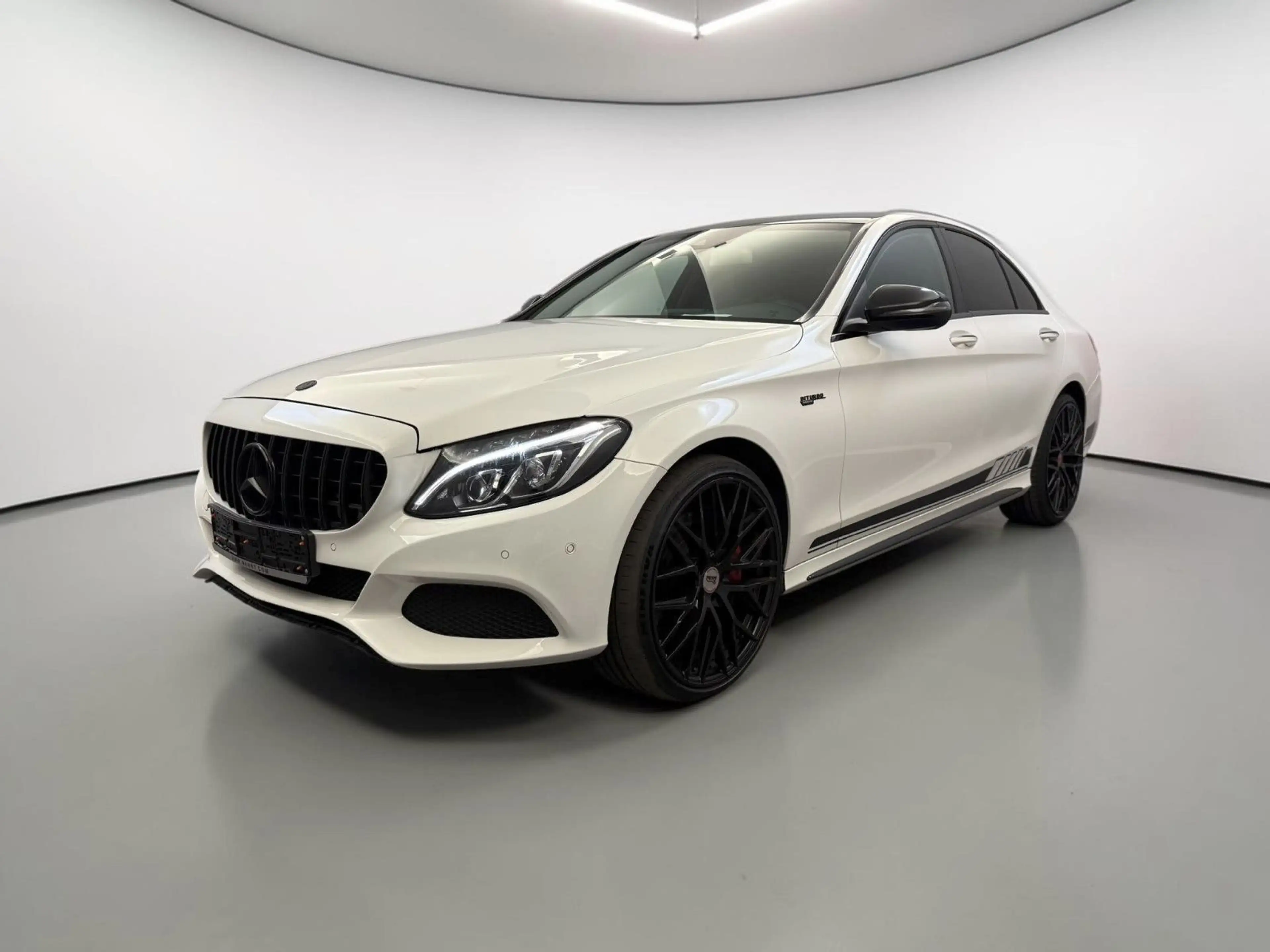 Mercedes-Benz C 400 4M*63er HECK*AIRM*KAM*NAVI*BURM*KEYLES*20Z