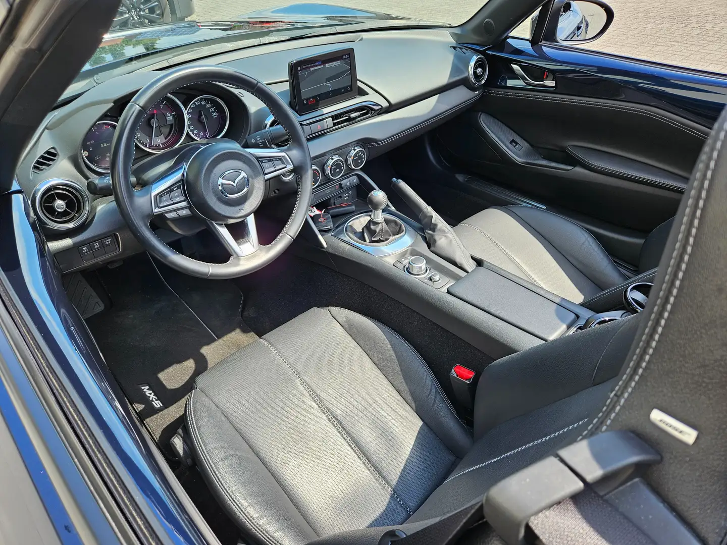 Mazda MX-5 1.5i Skyactiv-G Skycruise Sport (EU6d) Modrá - 2