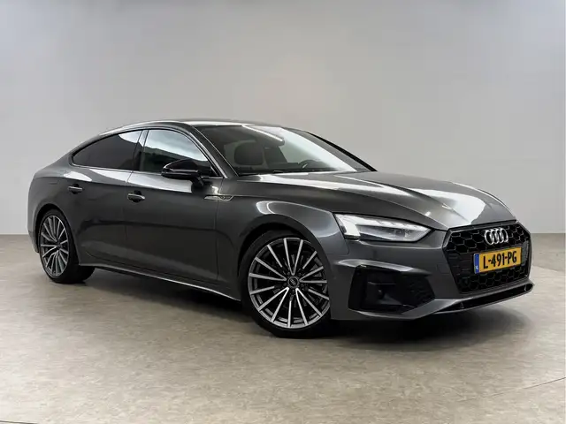 Audi A5 view 6