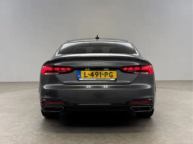Audi A5 view 9