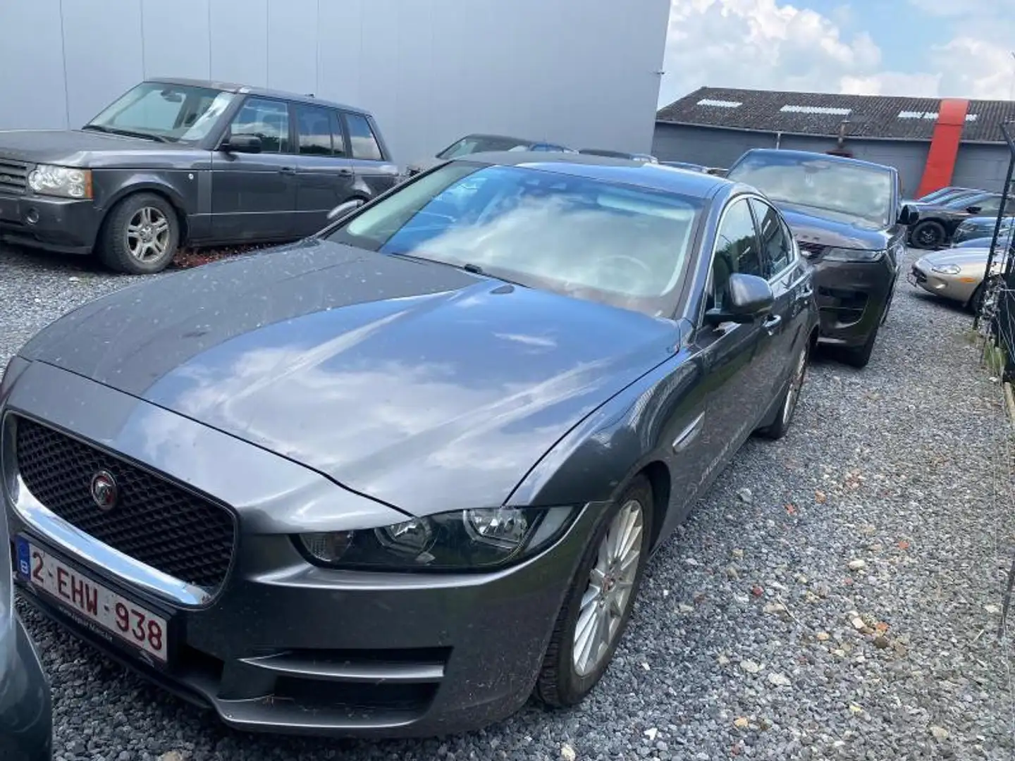Jaguar XE prestige Gris - 1