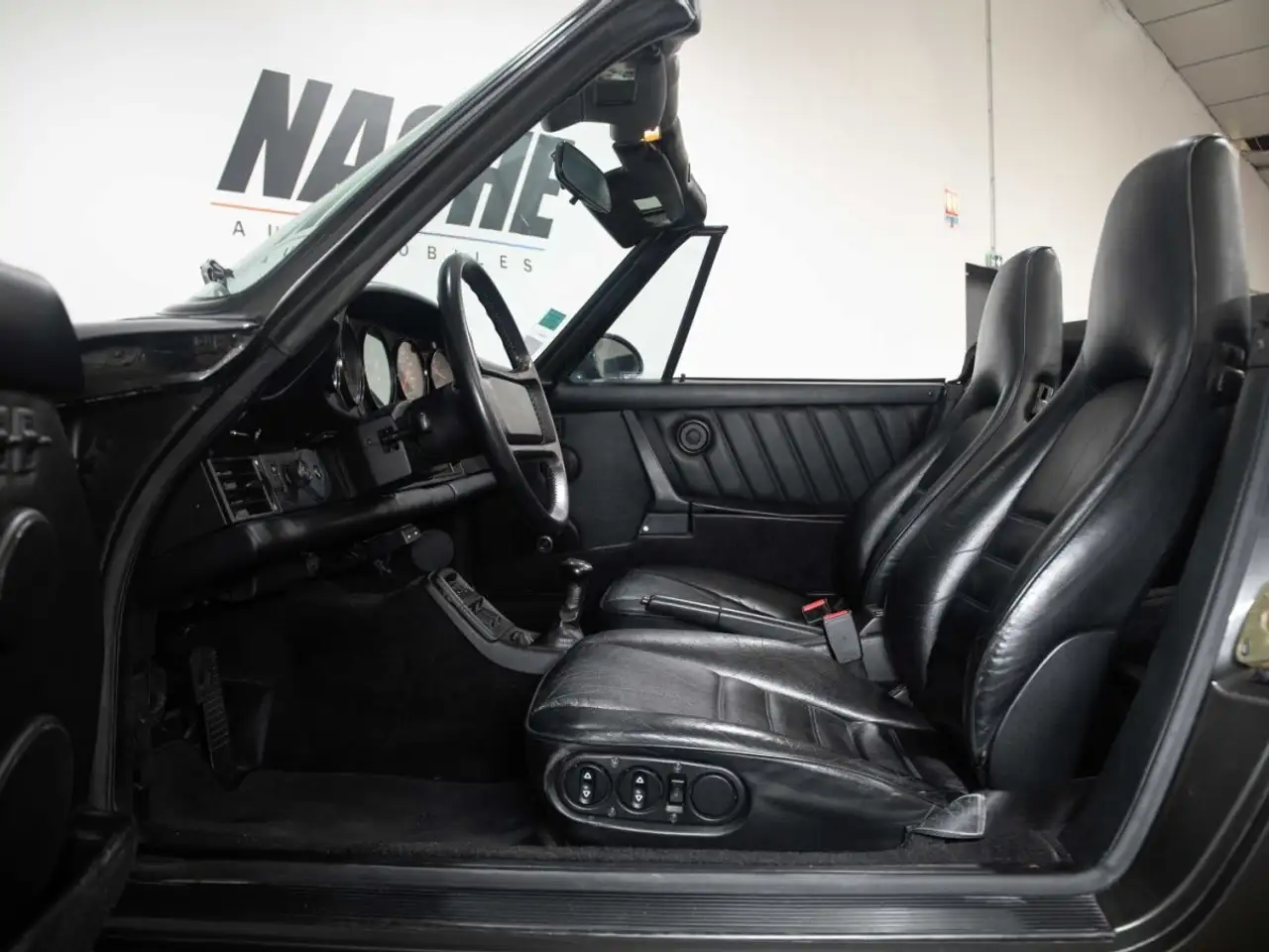 Porsche 964 Type 964 Carrera 4 Cabriolet, foto 12