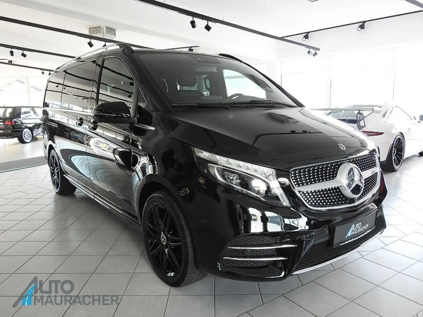 Mercedes-Benz V 300 d Avantgarde Edition 4MATIC lang*AMG*AHK*STHZG*LE Schwarz - 2