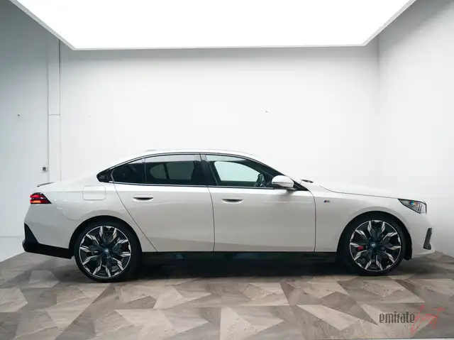 BMW 550 550 e xDrive M Sport Pro*B&W*Panorama*Leasing* Ansicht 4