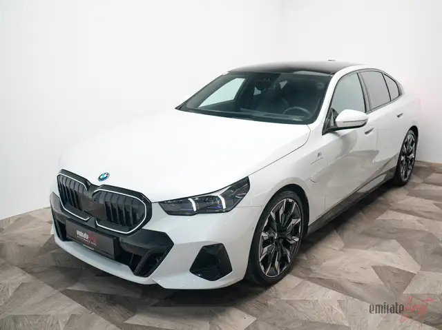 BMW 550 550 e xDrive M Sport Pro*B&W*Panorama*Leasing* Ansicht 5