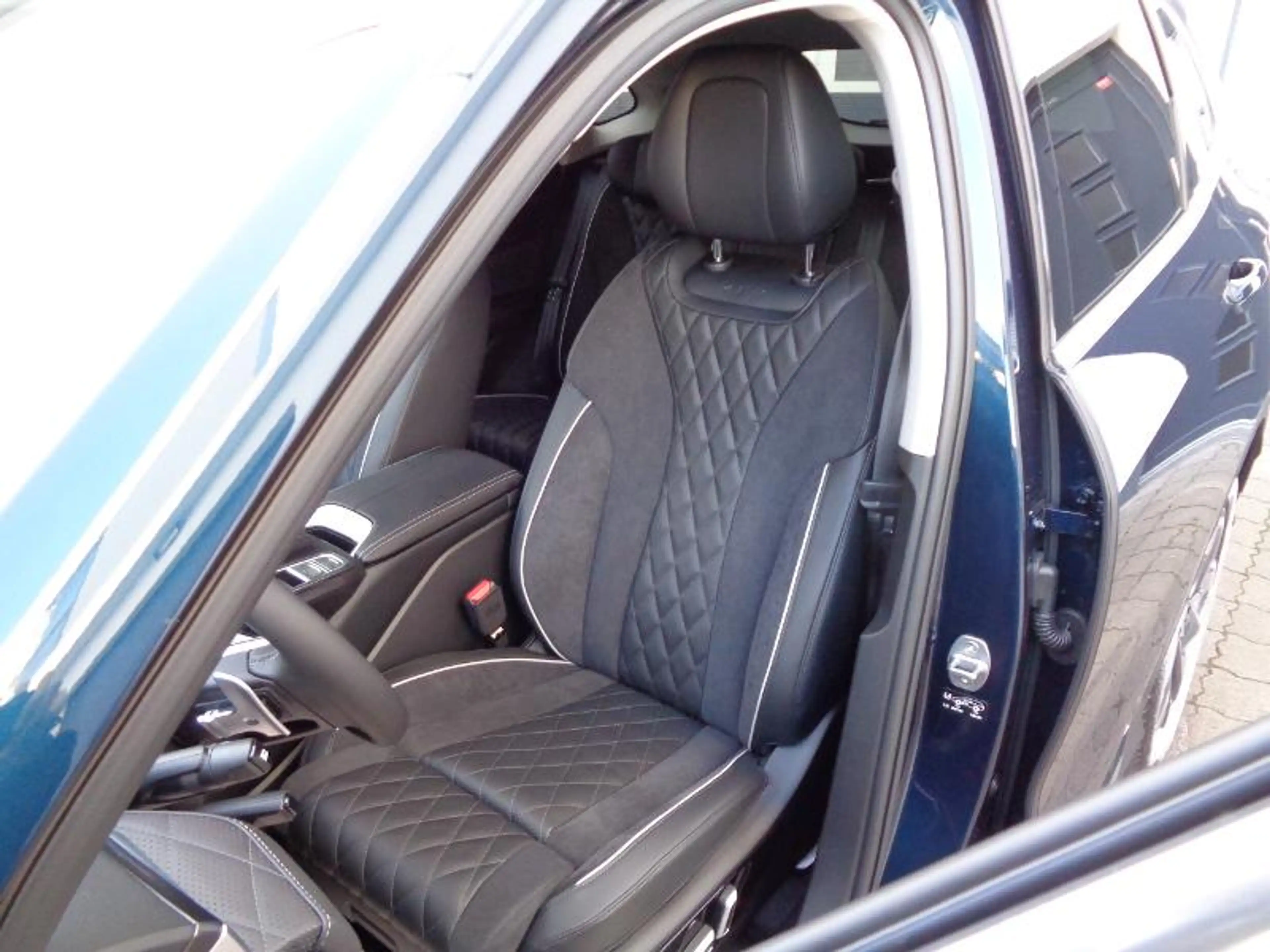 GWM WEY 03 Luxury 4WD Glas. Winter-, Sitzkomf. Paket — photo 9