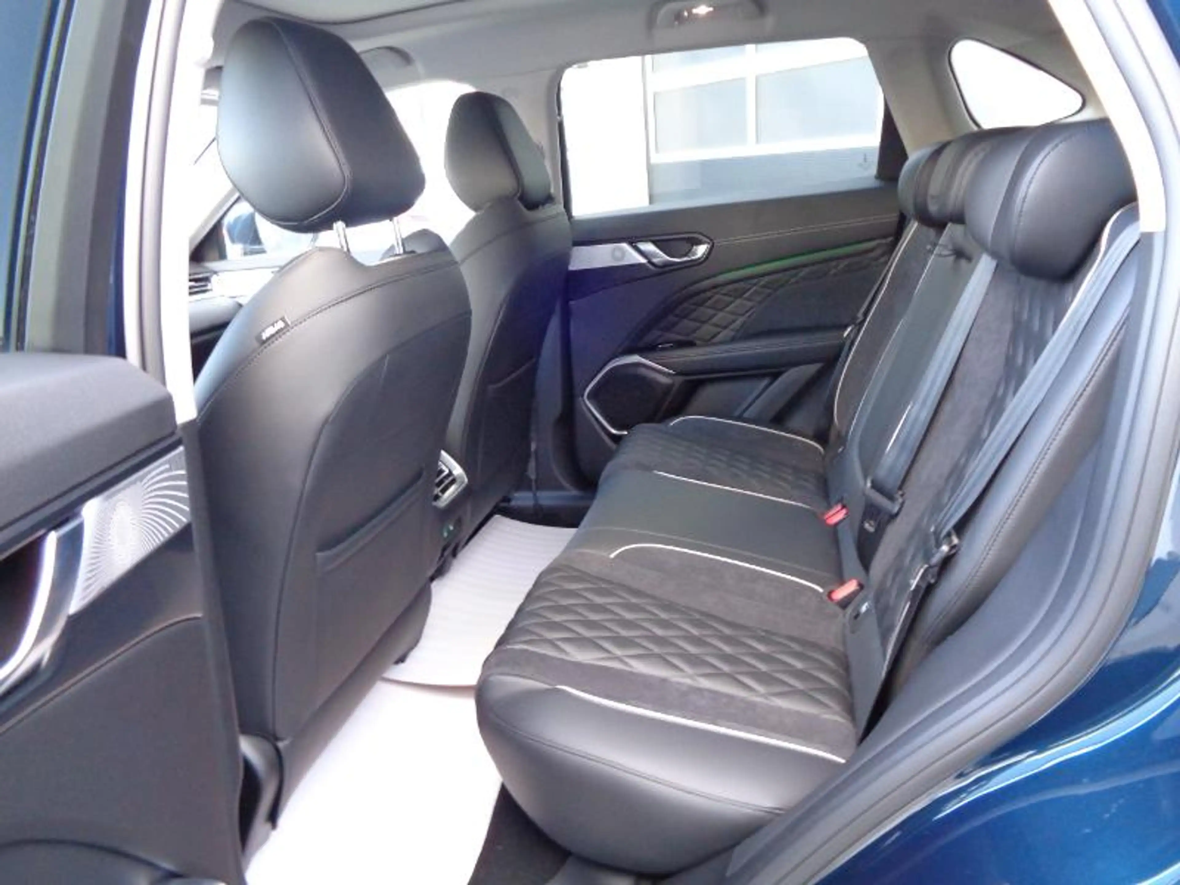 GWM WEY 03 Luxury 4WD Glas. Winter-, Sitzkomf. Paket — photo 7