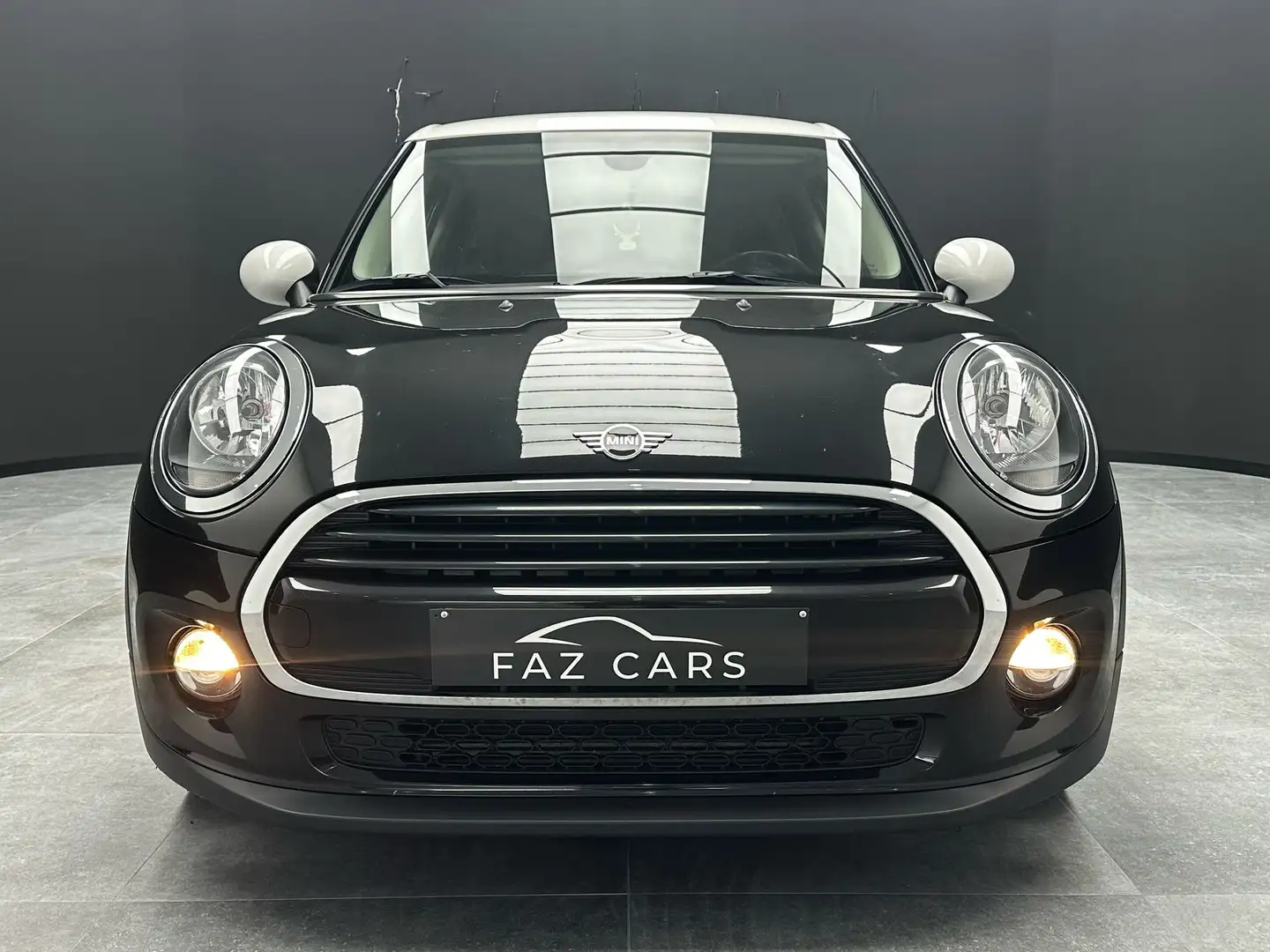 MINI Cooper Mini 1.5 Cooper * ECRAN + JANTES + GARANTIE * Zwart - 2