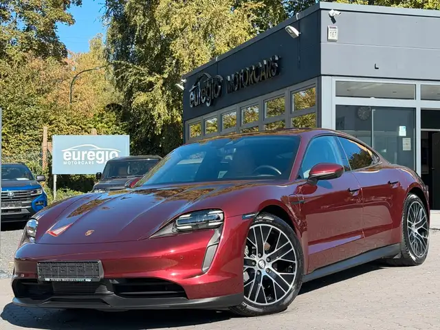 Porsche Taycan - 1 Hand - LED -  Wärmepumpe ///