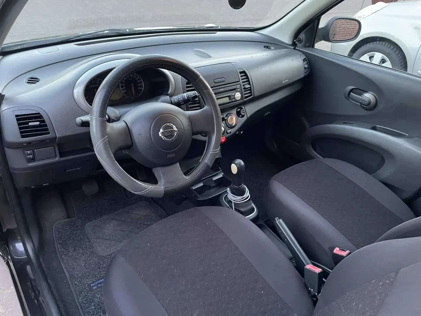 Nissan Micra C+C 1.6 Premium - 1