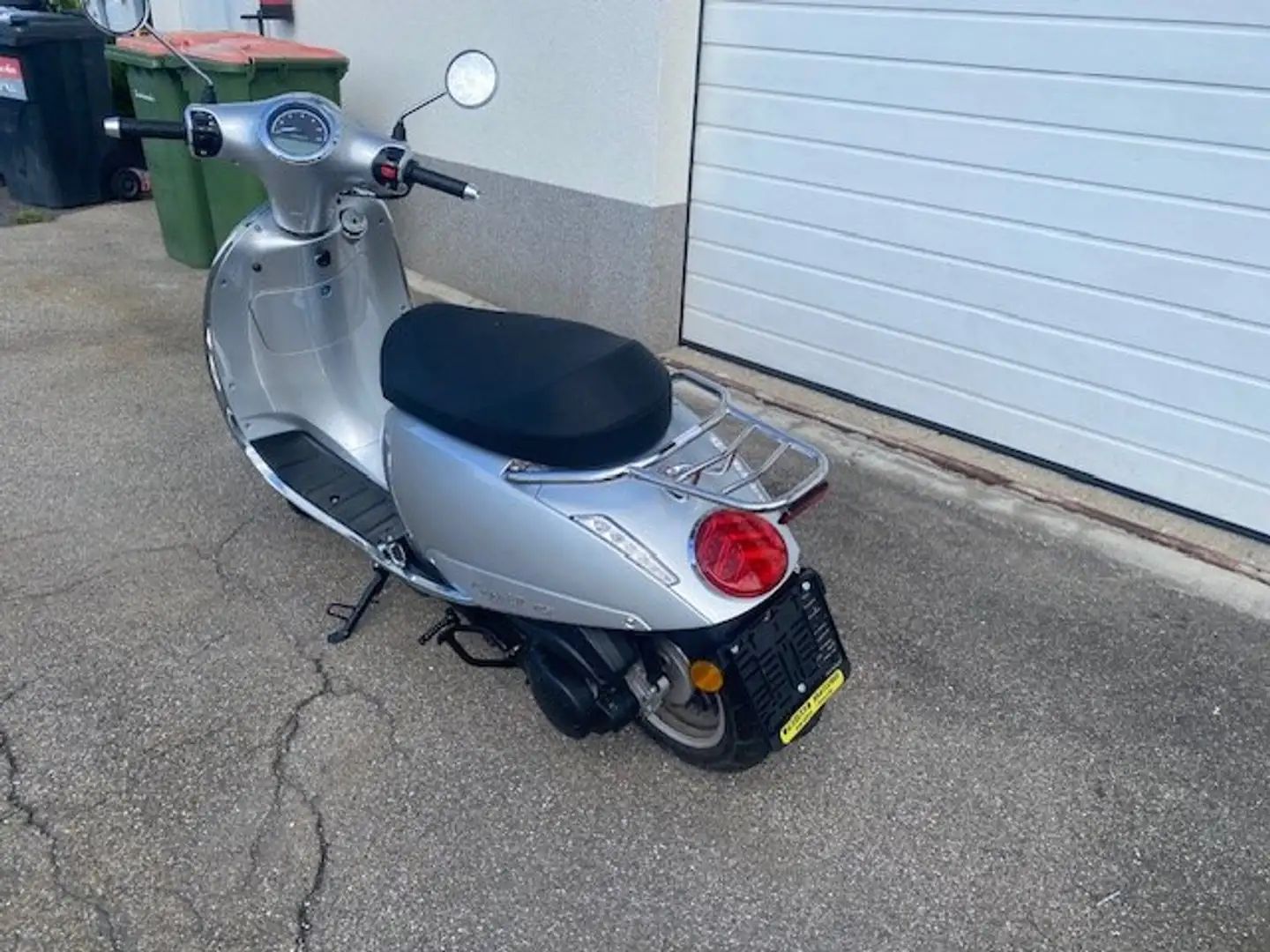 Sonstige Marken WANGYE WY 125 T capri 12 ccm nur 115 km!!! Silber - 2