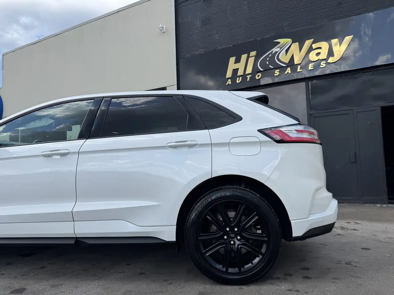 Ford Edge photo Ford Edge