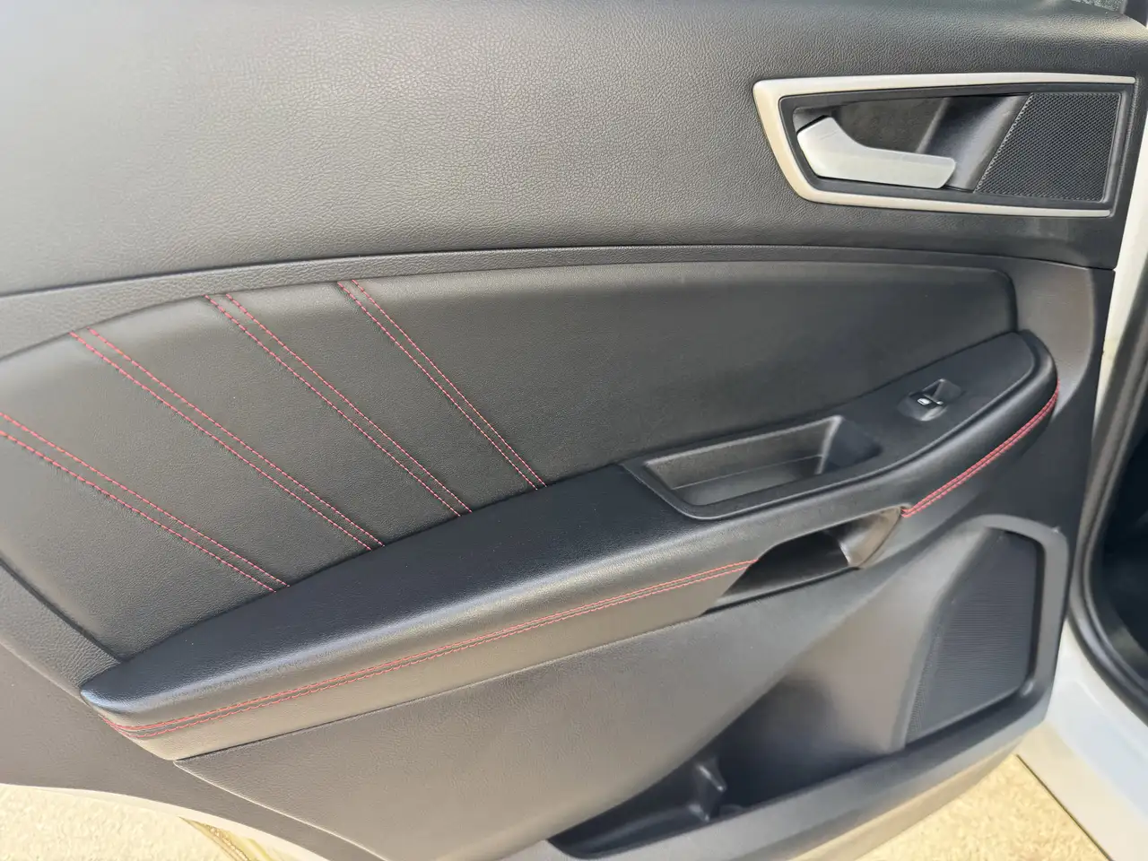 Ford Edge photo Ford Edge