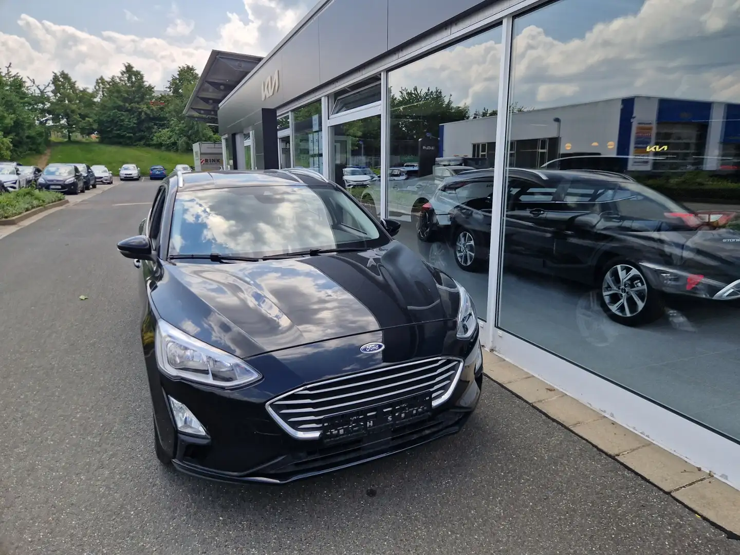 Ford Focus Turnier 1,5 EcoBlue C&C Navi SHZ PDC Alu Klima Noir - 2