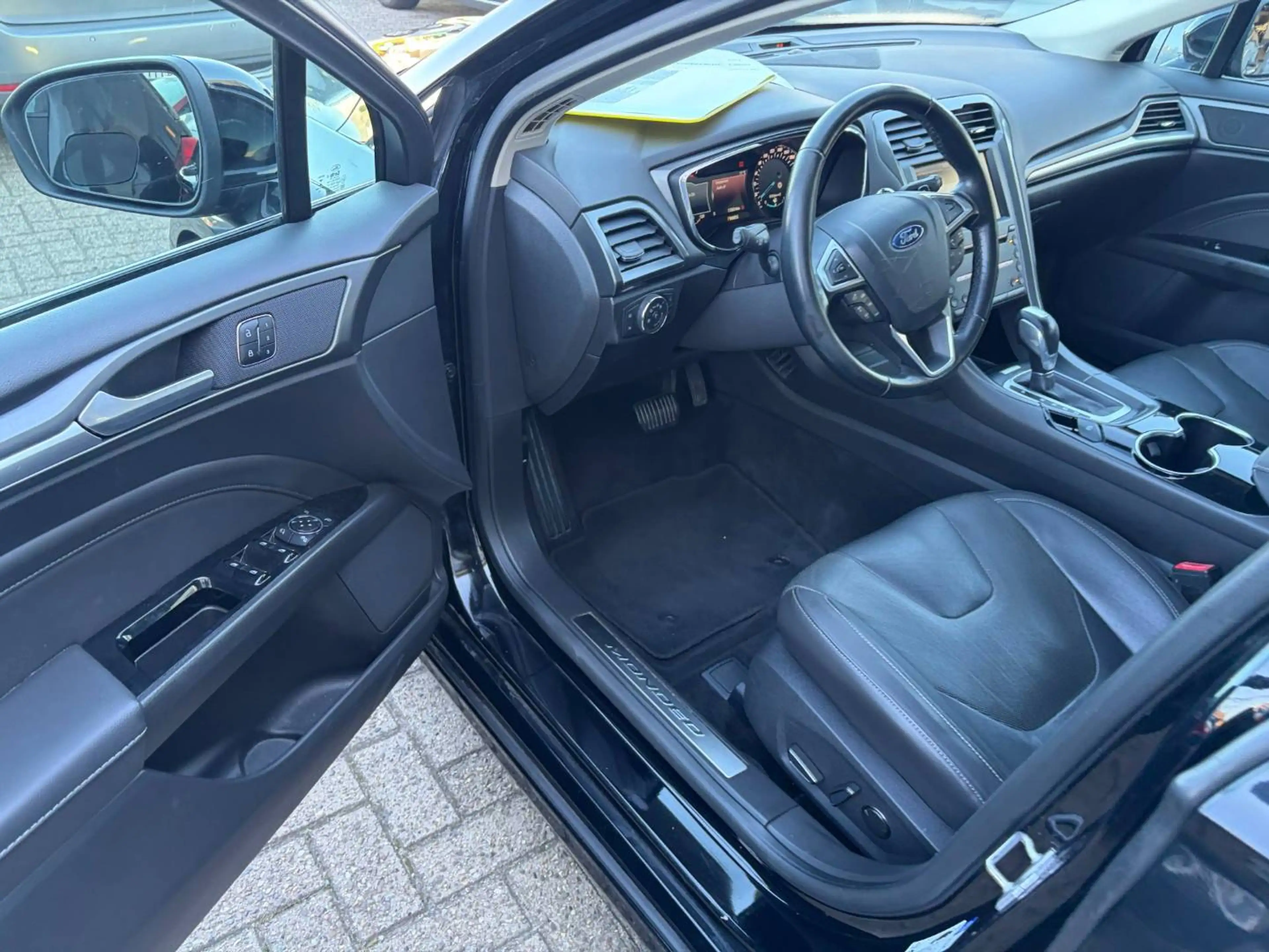 Ford Mondeo Mondeo 2.0 TDCi Titanium — photo 5