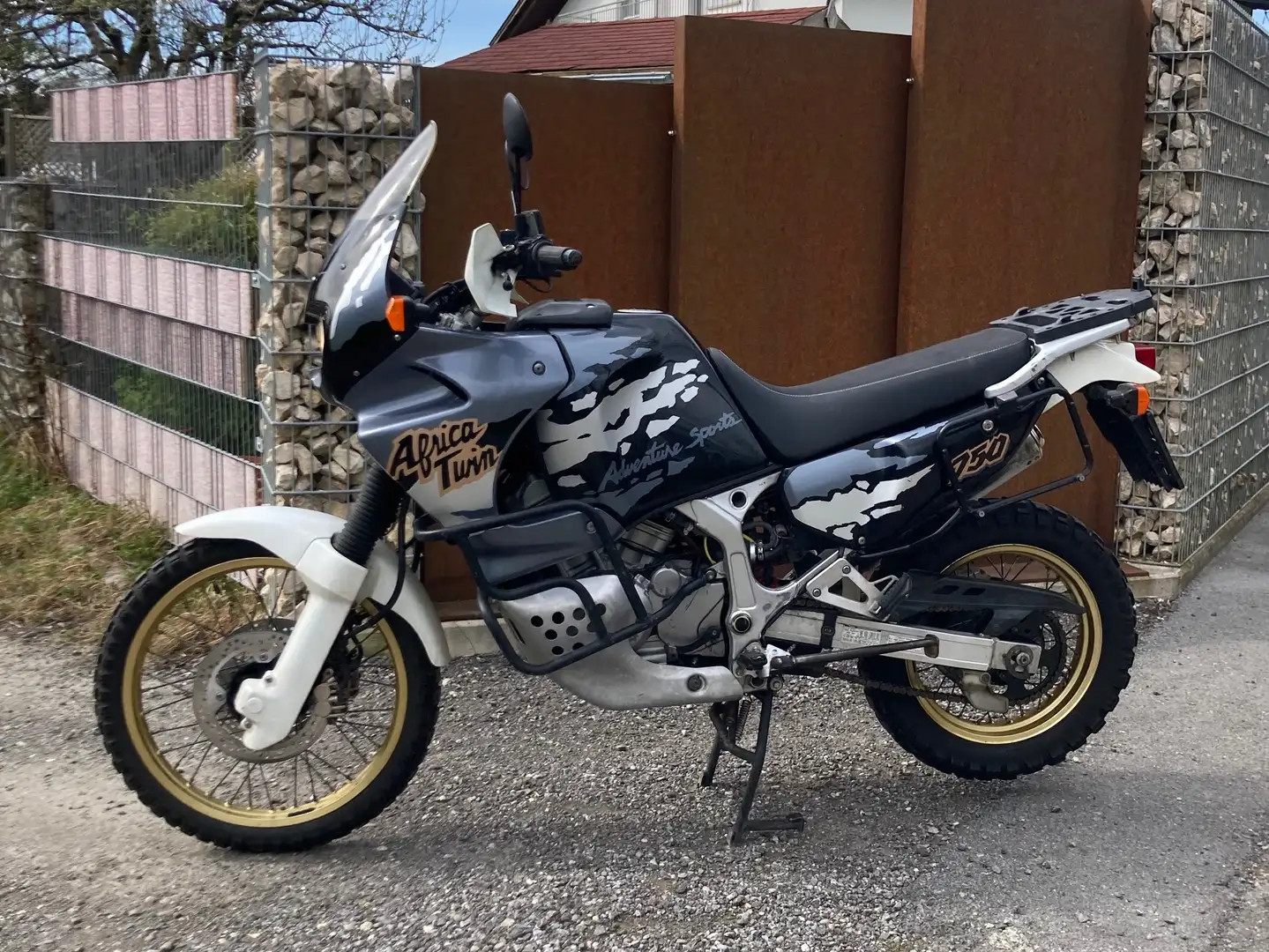 Honda XRV 750 RD07 Siyah - 2