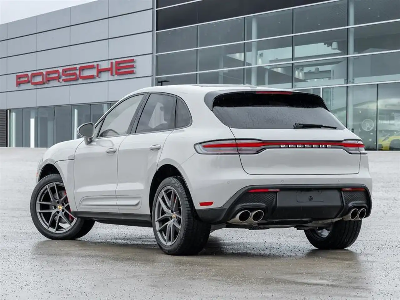Porsche Macan снимка Porsche Macan