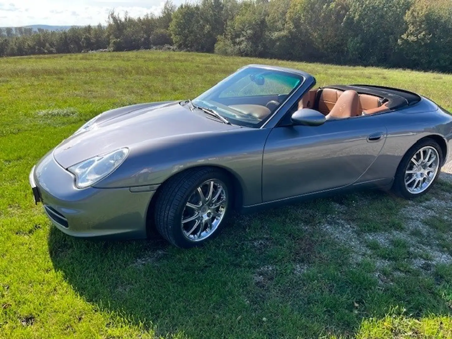 Porsche 996 911 Carrera 4 Cabrio Tiptronic Grau - 2