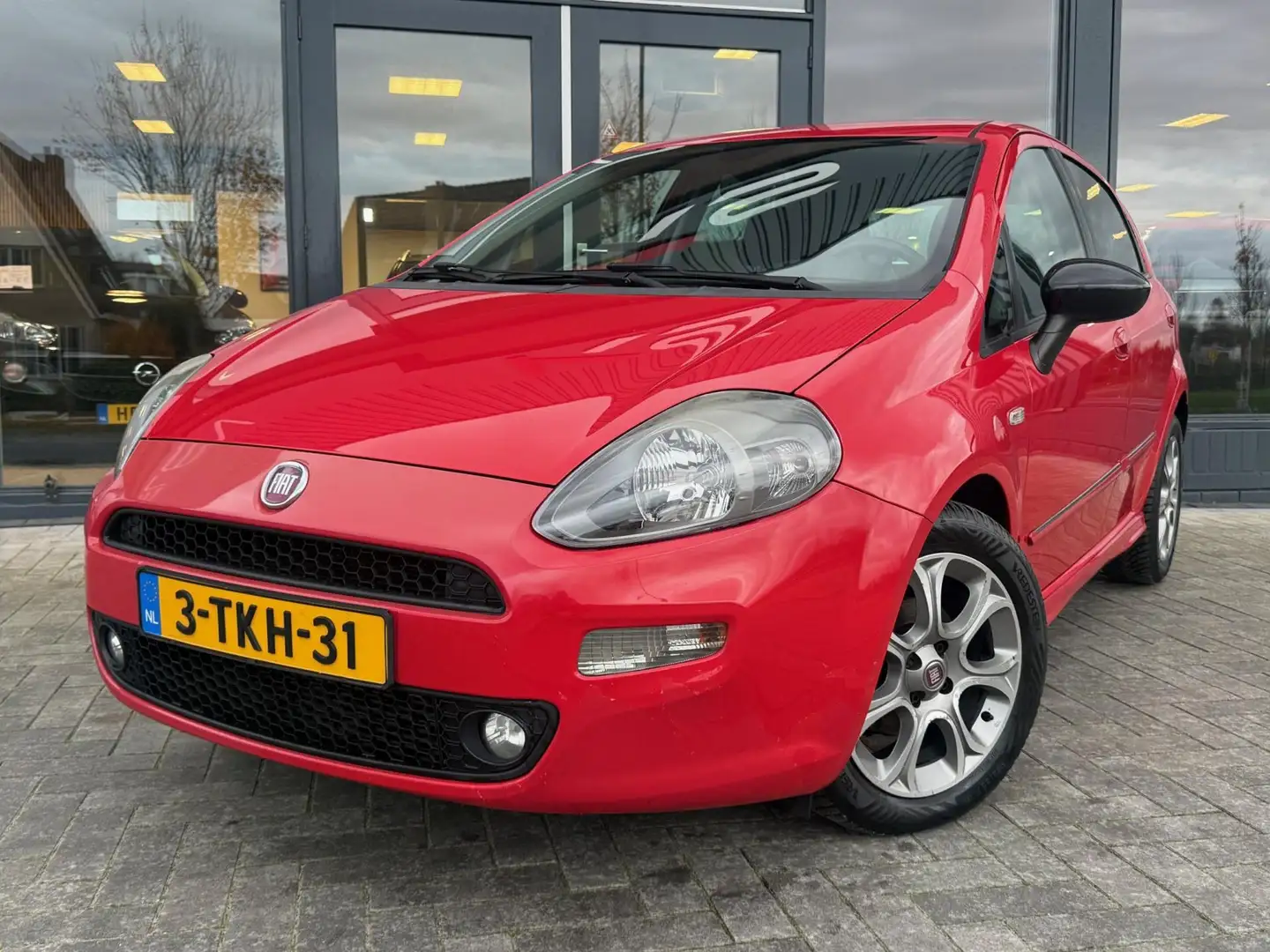 Fiat Punto Evo 0.9 TwinAir Nieuwe apk Climate Alcantara Pdc Rouge - 2