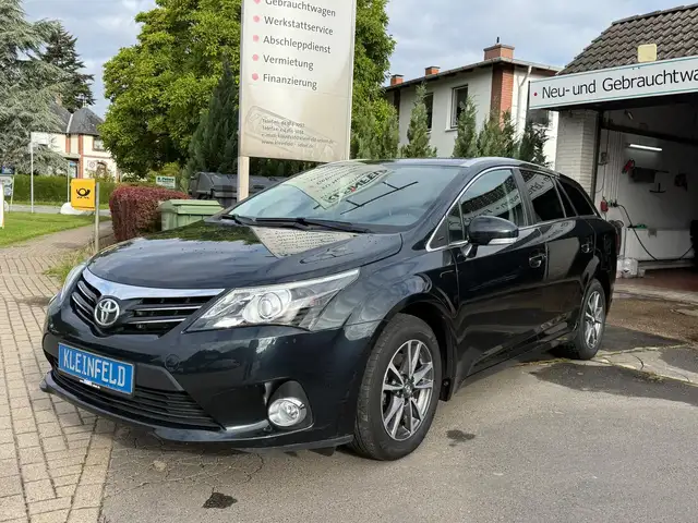 Toyota Avensis Combi 1.8 "Edition" Klimaauto.-AHK.-Rcam.-Sitzh...