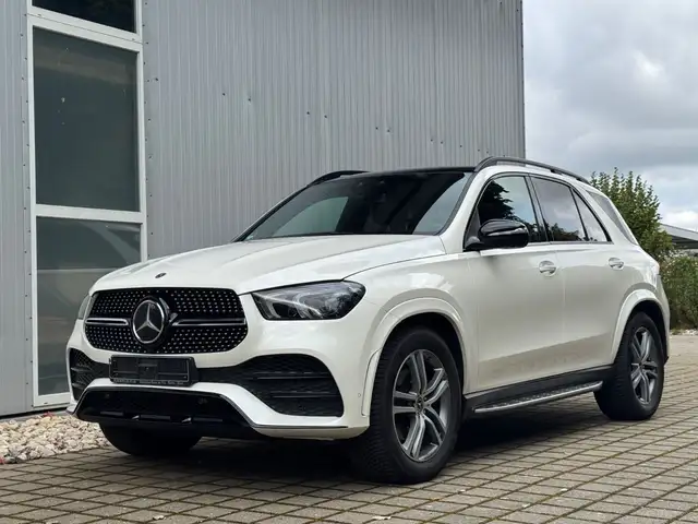 Mercedes-Benz GLE 400 d AMG Line Fond Entertainment Pano
