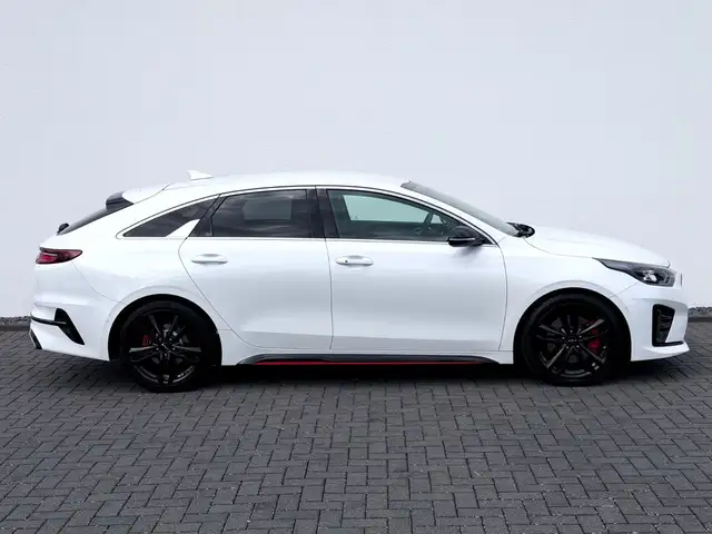 Kia Proceed view 4