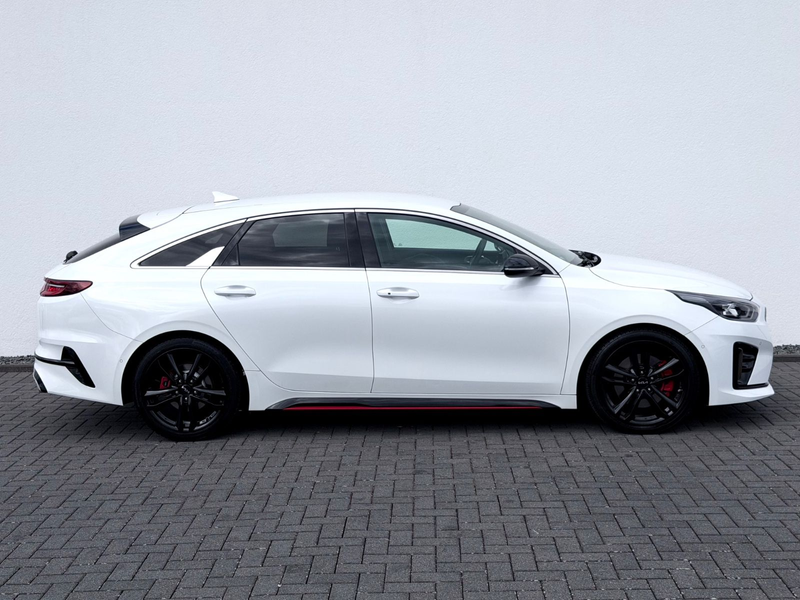 Kia ProCeed / pro_cee'd ProCeed GT /NAVI/LED/CAM/CARPLAY/AHK/GARANTIE/ — photo 4