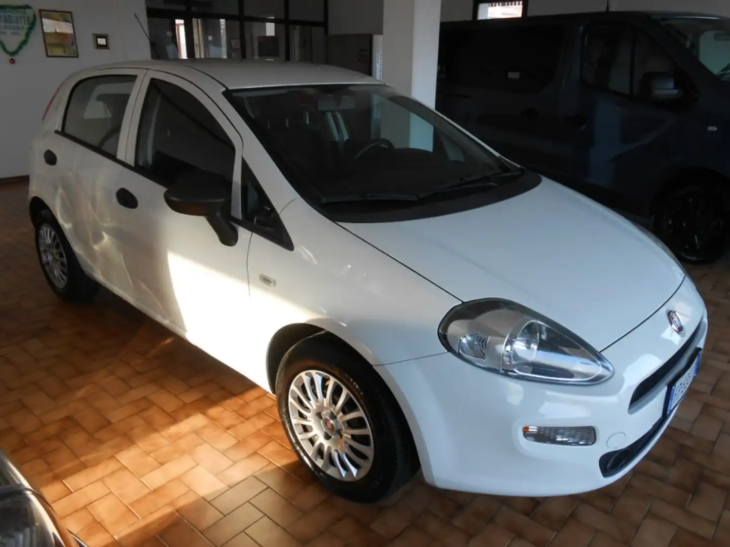 Fiat Punto 1.4 8V 5P Easypower Splendida! Bianco - 2