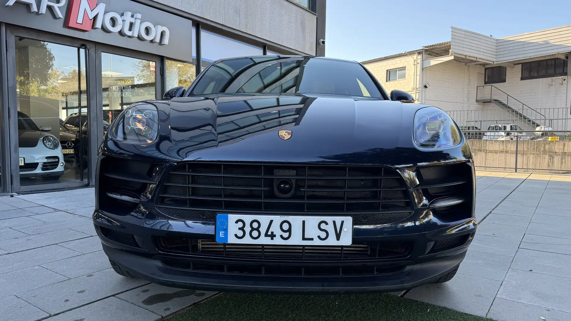 Porsche Macan Aut. Negro - 2