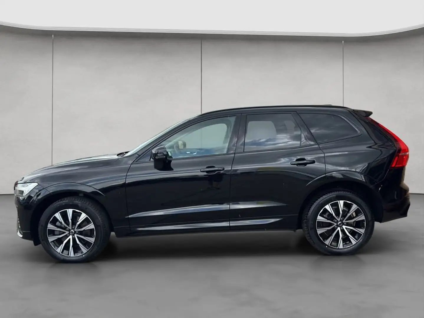 Volvo XC60 XC60 B4 Plus-Dark Aut Glasd PilotAssist BLIS Nappa Negro - 2