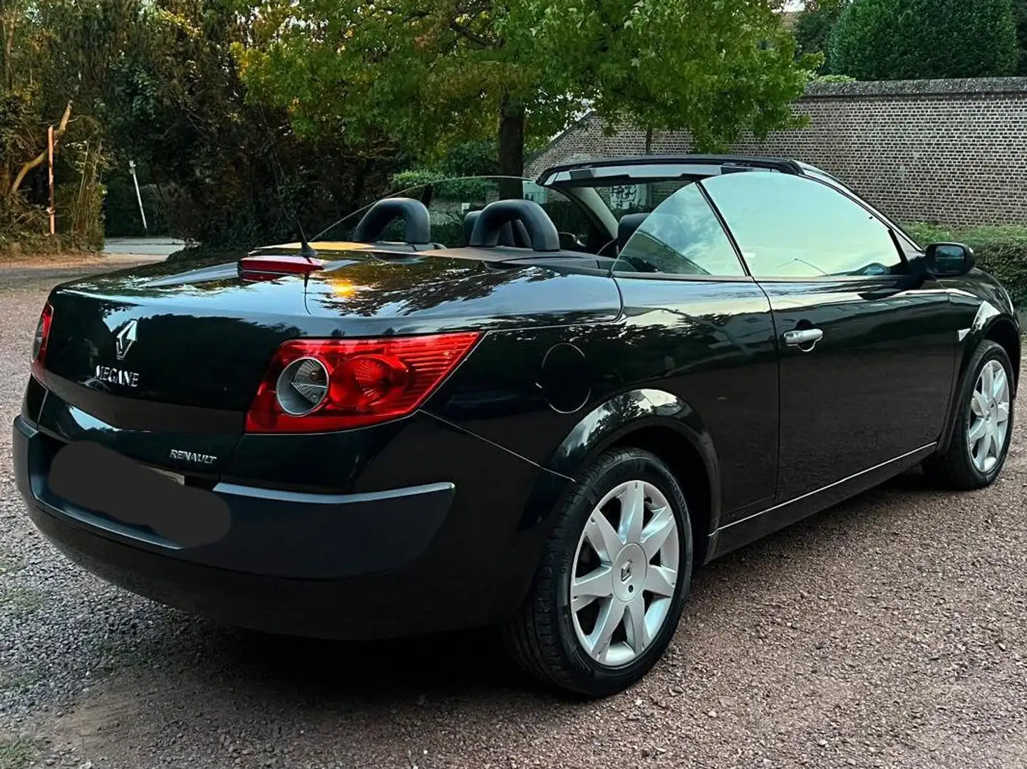 Renault Megane Mégane CC 2.0i Privilège Luxe Czarny - 2