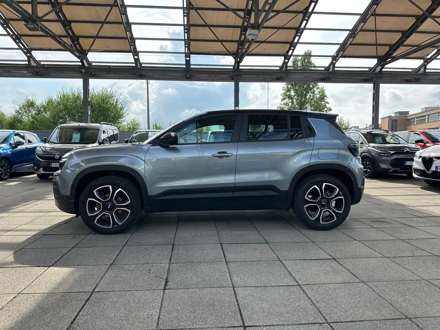 Jeep Avenger 1.2 Turbo Summit Gri - 2