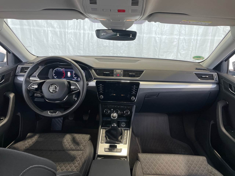 Skoda Superb Combi 2.0 TDI Ambition Virtual AHK ACC — photo 6