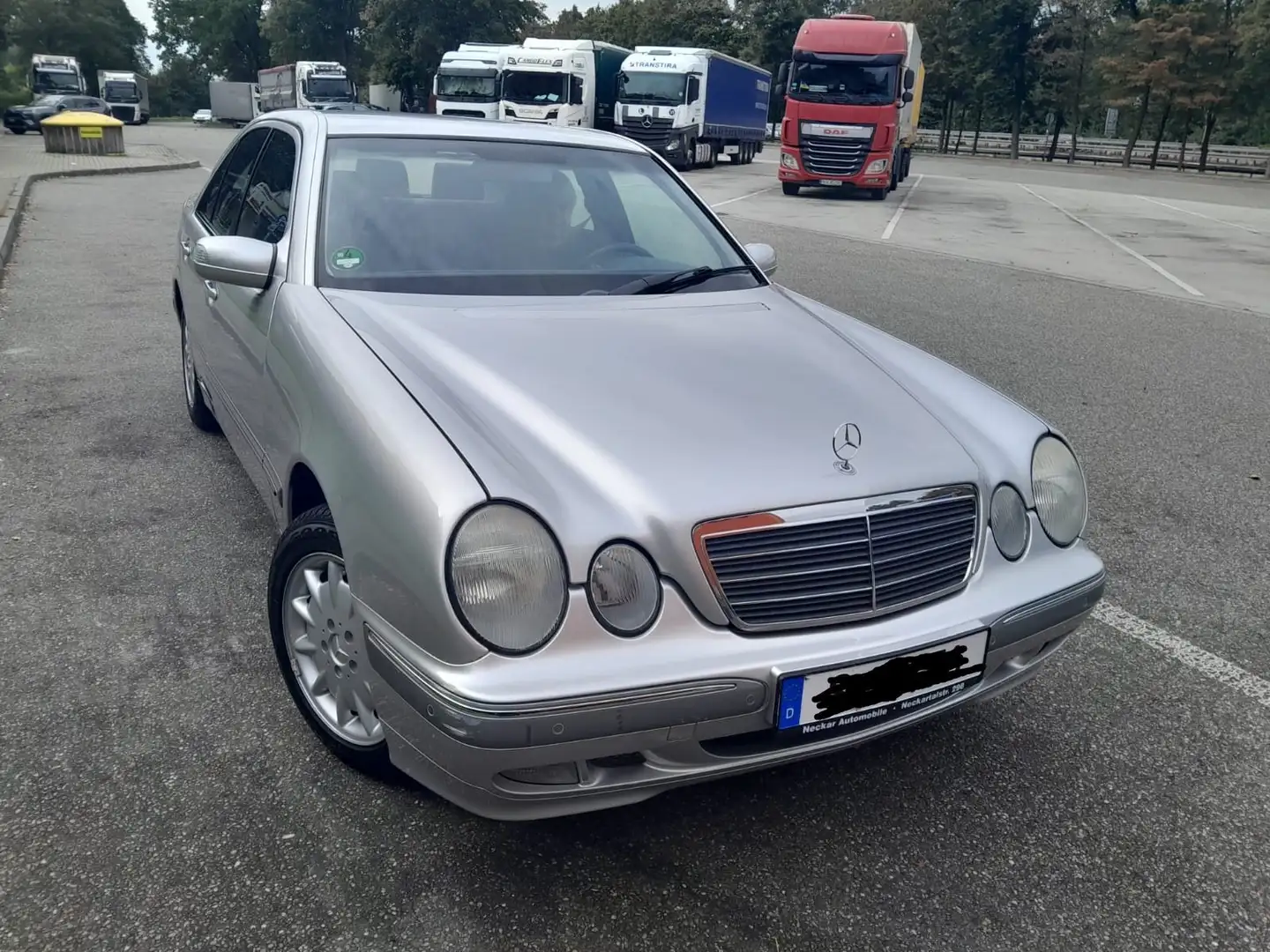 Mercedes-Benz E 240 E-Klasse Avantgarde - 2