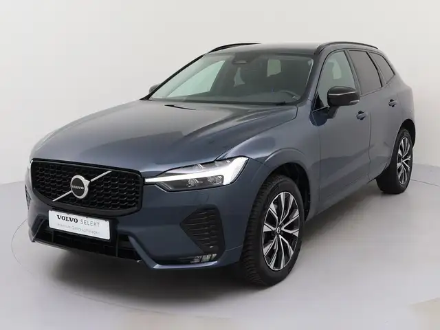 Volvo XC60 B4 AWD Diesel Plus Dark STANDHEIZUNG