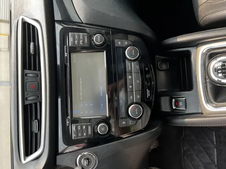 Nissan Qashqai 1.5 dCi Tekna 4x2 19'' 2014, foto 17