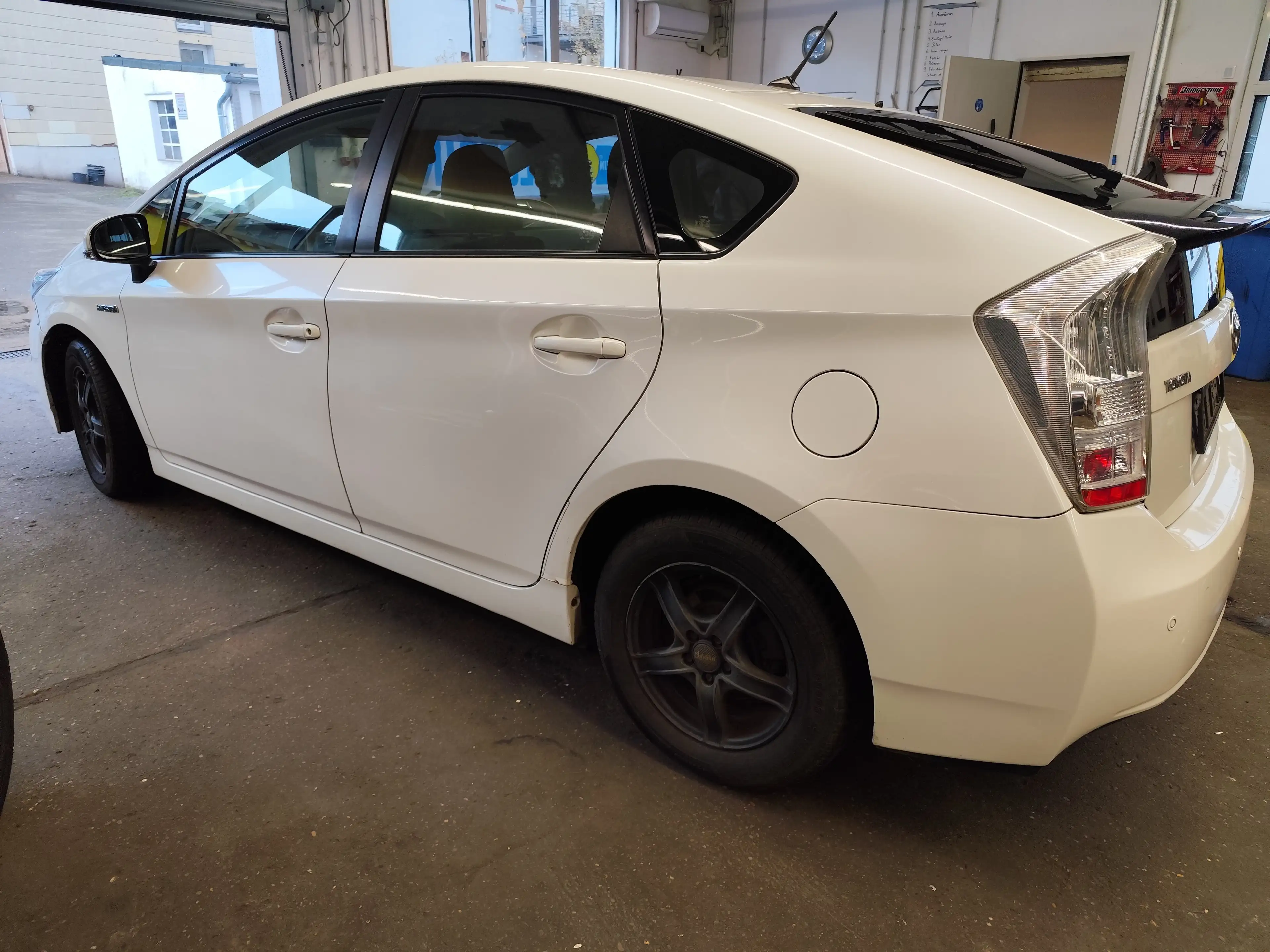 Toyota Prius (Hybrid) Executive Automatik Klima Navigation — photo 3
